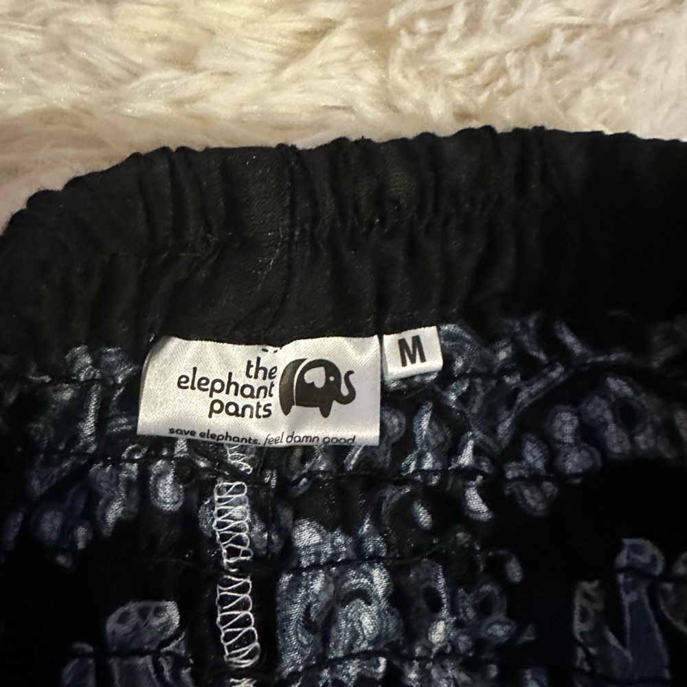 The elephant pants - Picture 5 of 8